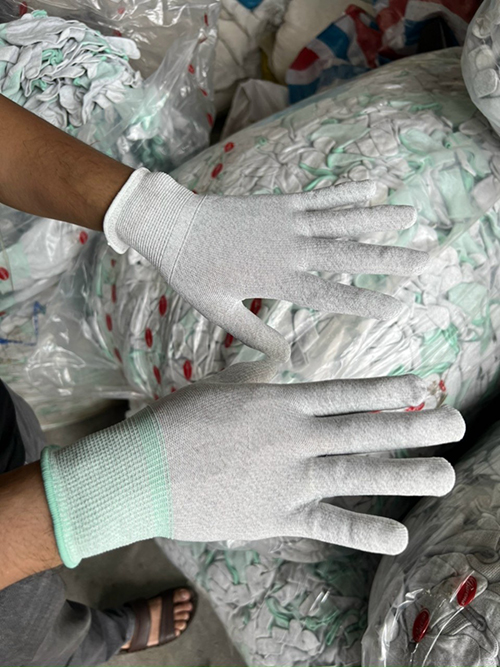 Găng tay bảo hộ lao động - Đồng Phục Bình Dương - Công Ty TNHH Sản Xuất Thương Mại Dịch Vụ Bảo Hộ Lao Động Bình Dương